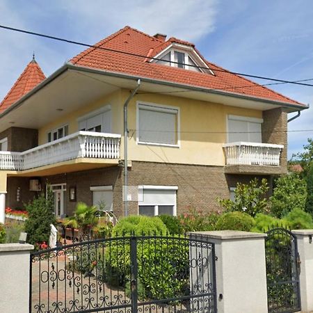 Apartmán Sarga-Kek Haz Vonyarcvashegy Exteriér fotografie