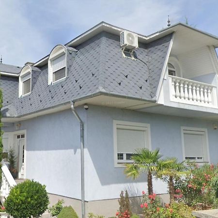 Apartmán Sarga-Kek Haz Vonyarcvashegy Exteriér fotografie