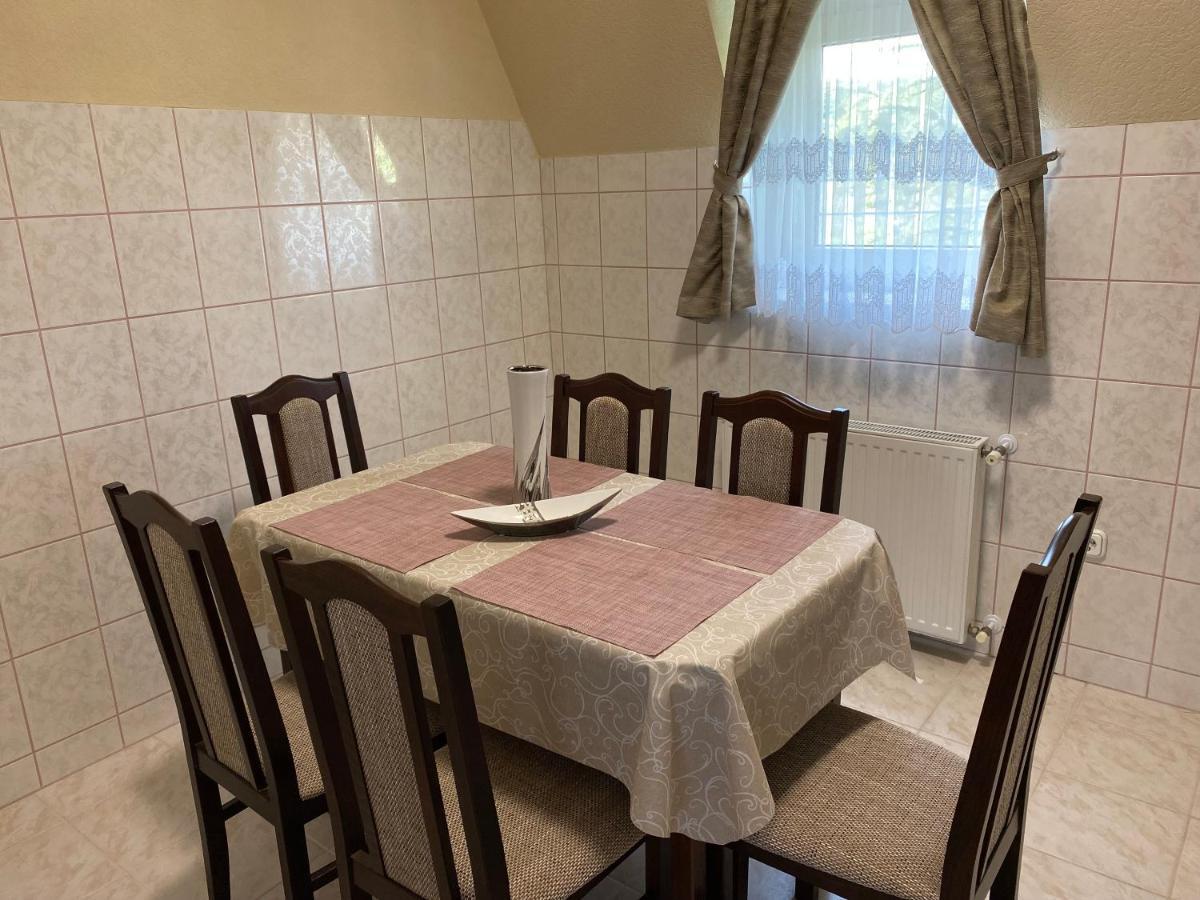 Apartmán Sarga-Kek Haz Vonyarcvashegy Exteriér fotografie