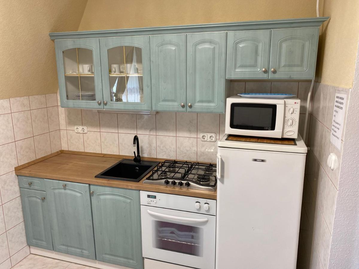 Apartmán Sarga-Kek Haz Vonyarcvashegy Exteriér fotografie