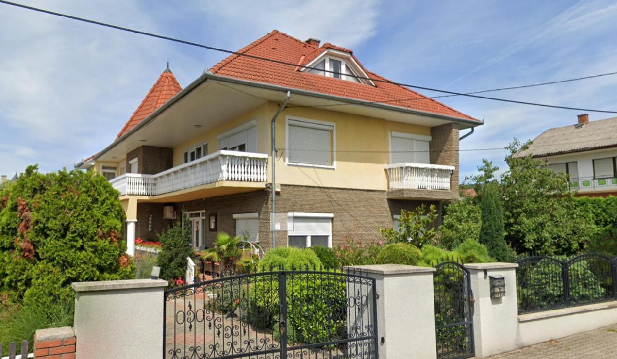 Apartmán Sarga-Kek Haz Vonyarcvashegy Exteriér fotografie